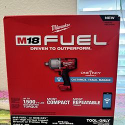 Milwaukee M18 FUEL ONE-KEY 18V Lithium-Ion Brushless Cordless 3/4 in. Impact Wrench with Friction Ri