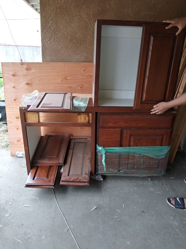 NEW KITCHEN CABINETS