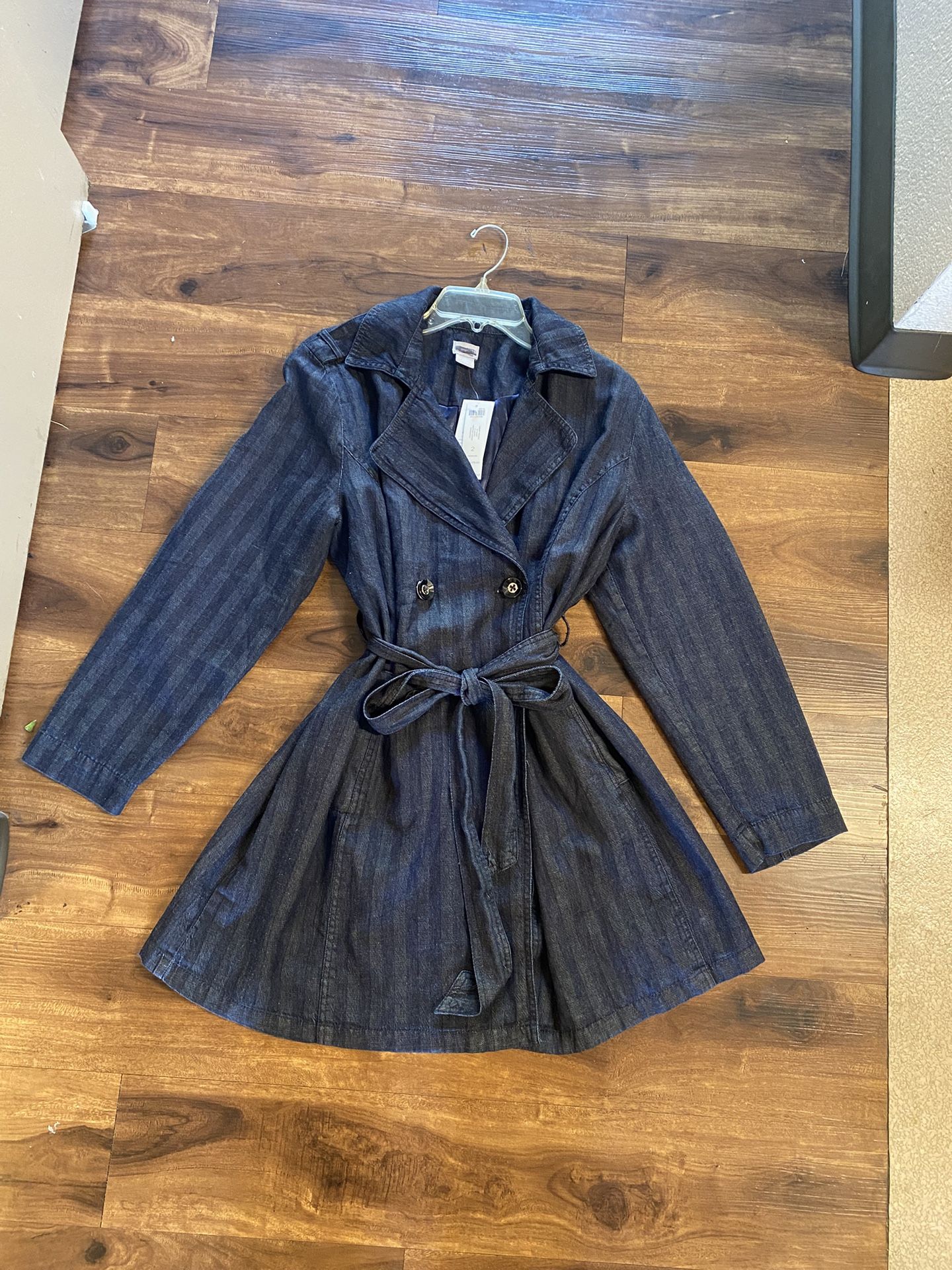 Brand New Woman’s Chicos brand Navy Blue Denim Jacket Up For Sale 