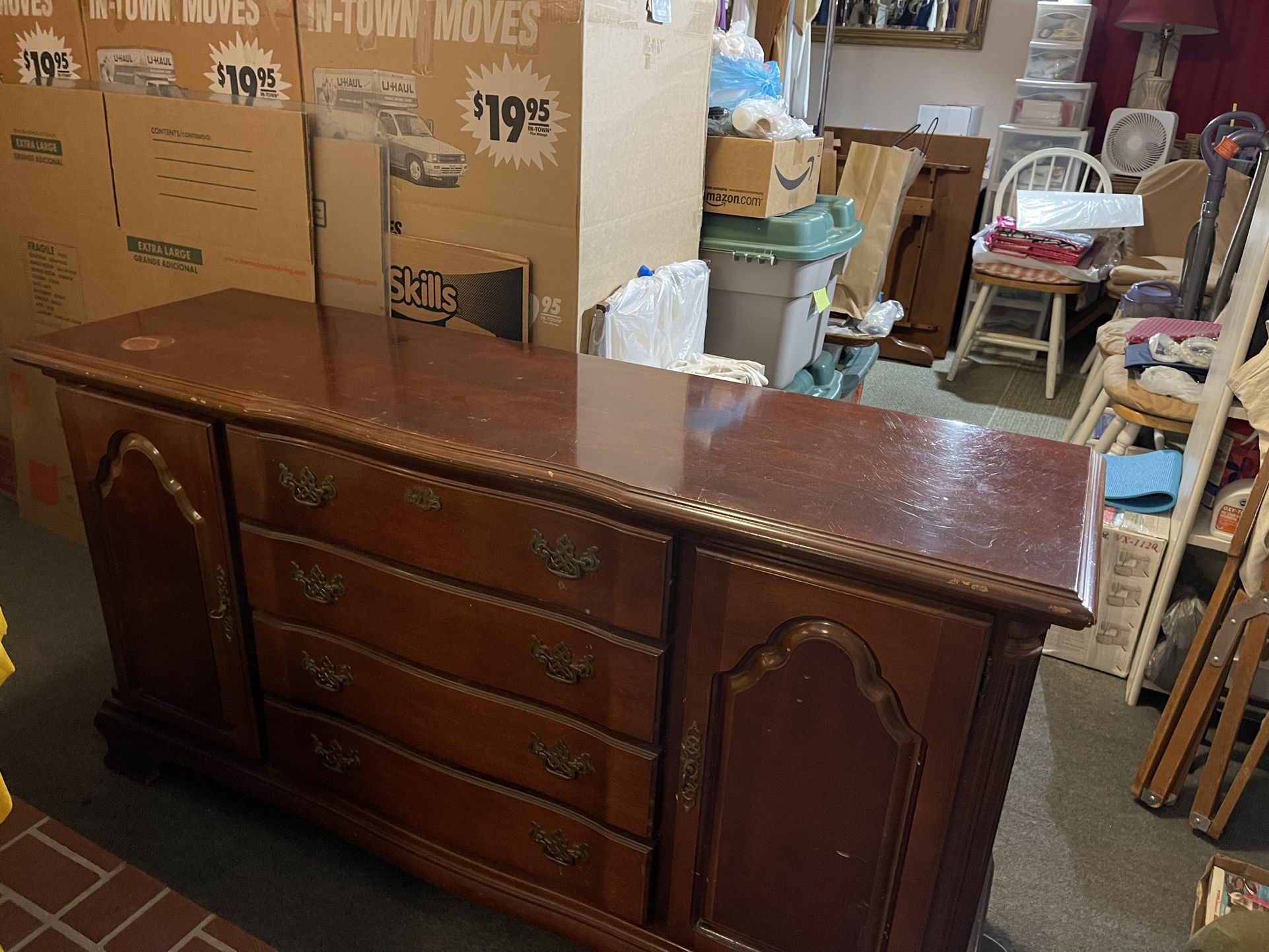 Lexington Antique Dresser W/ Tri View Mirror