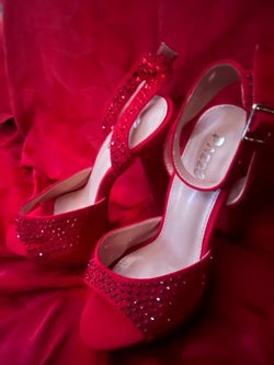 Beautiful and Glamorous Red Rhinestone High Heels