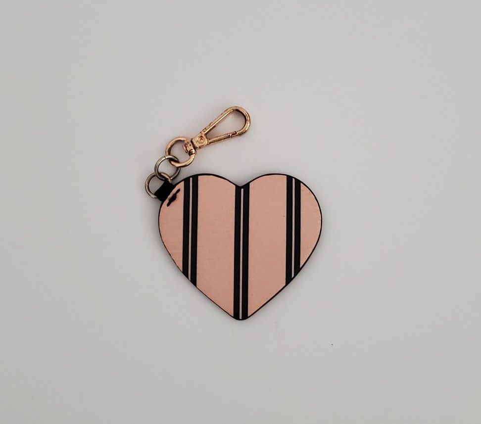 Heart purse charm hang tag