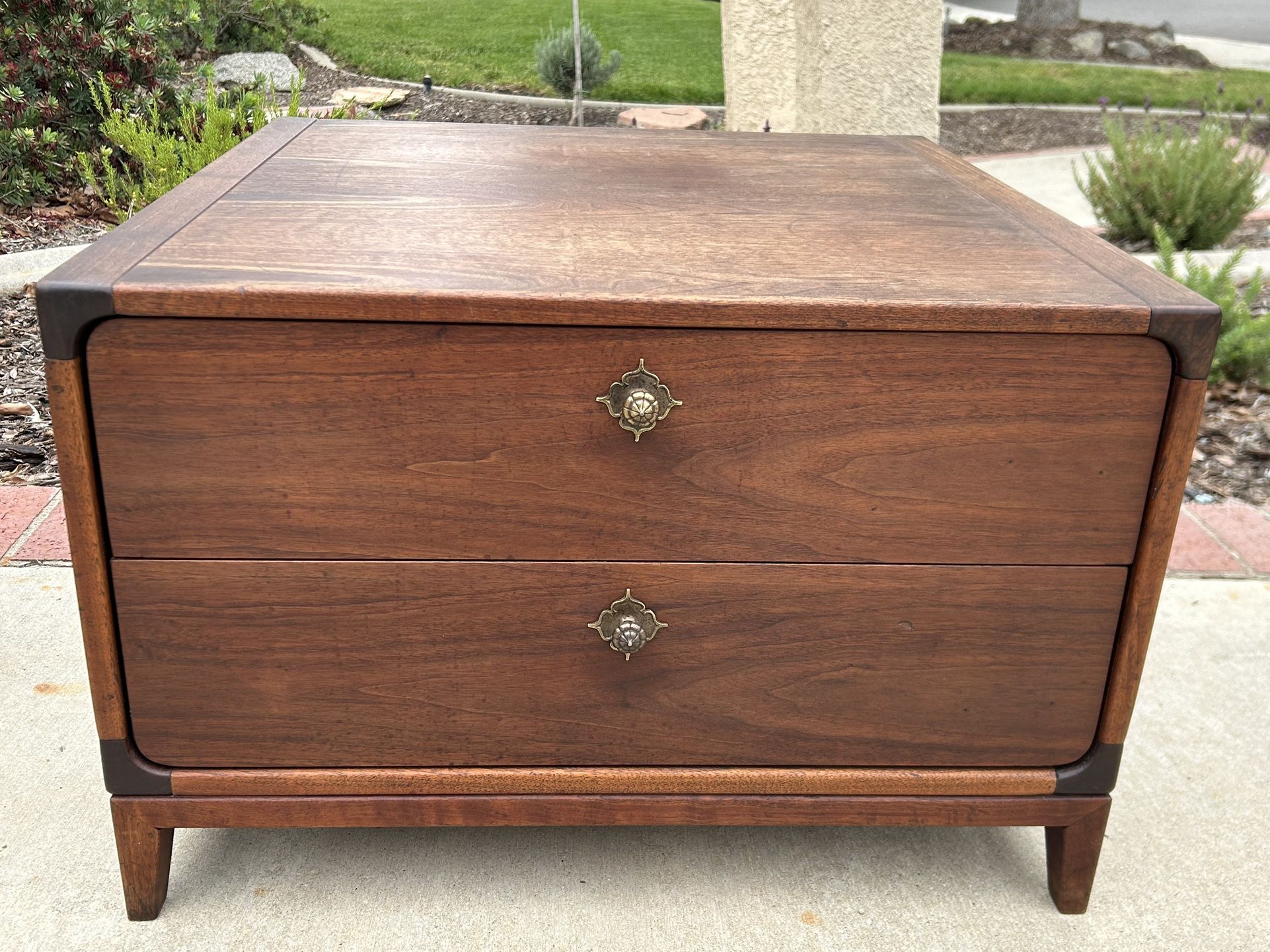 Antique End Table/nightstand