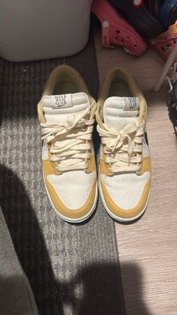 Nike Dunks Sun Club