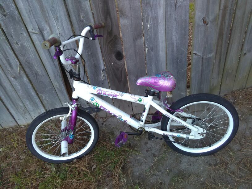 18" Kent Peace Girls Bike for Sale.