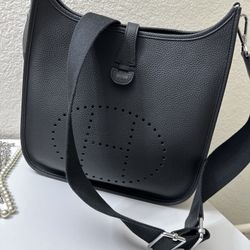 Hermes Evelyn 29 In Black Clemence With Silver Hardware