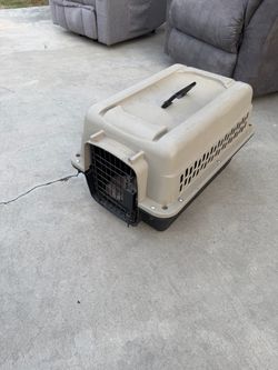 Pet carrier good condition