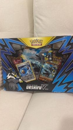 Pokemon Rapid strike and single strike urshifu v box