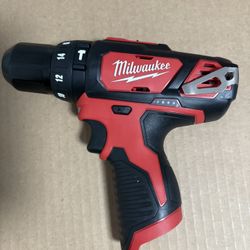 Milwaukee M12 Cordless Hammer Drill Tool Only 
