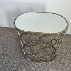 Decorative End Table With Mirror Surface