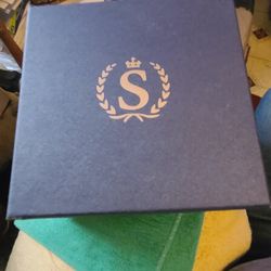 GOLD  WEDDING  / QUINCENEARA CROWN (BEAUTIFUL)