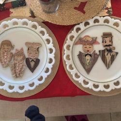 Vintage Decorative Milk Glass Plates 