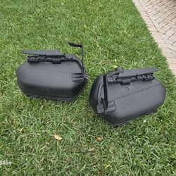 Shad Brand side saddles for 2022 CanAm F3 Spyder