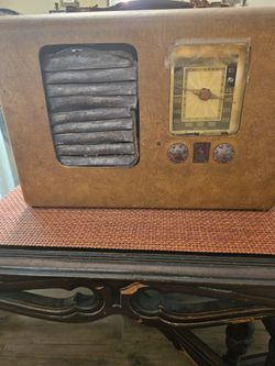 Emerson Vintage Radio