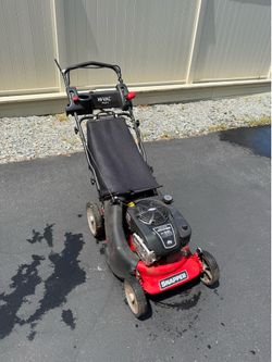 Snapper self propelled bagging mower