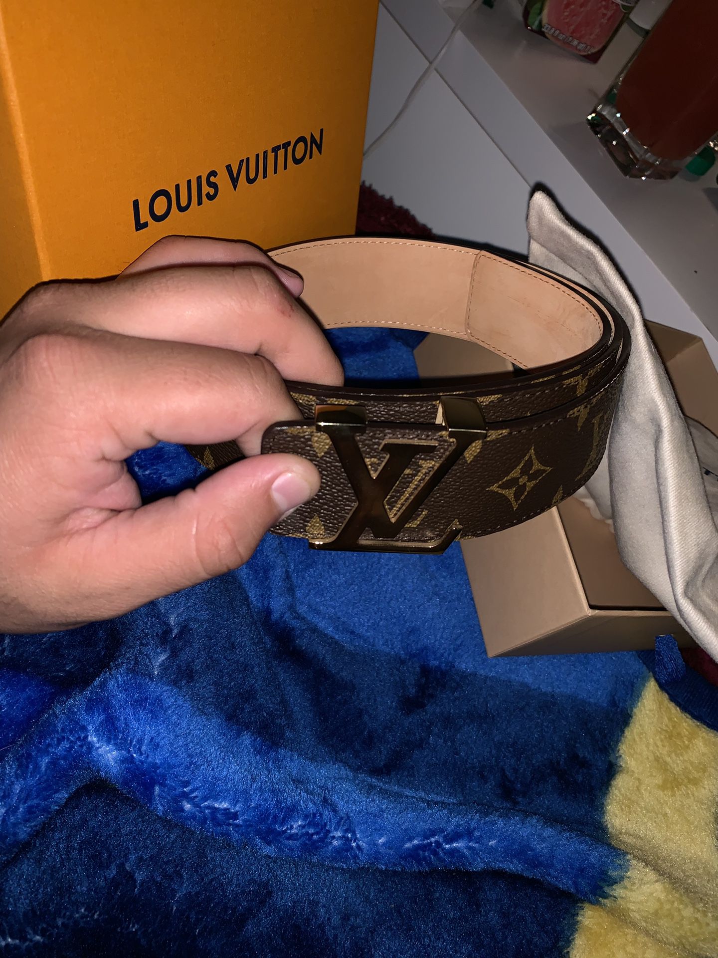 BRAND NEW Lv Louis Vuitton belt SIZE 40 for Sale in San Mateo