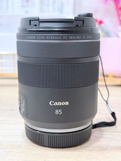 Canon 85mm macro lens