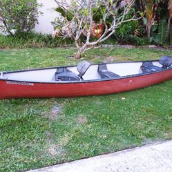 Canoe Old Town Saranac 146 only 79# Lightweight Canoeing