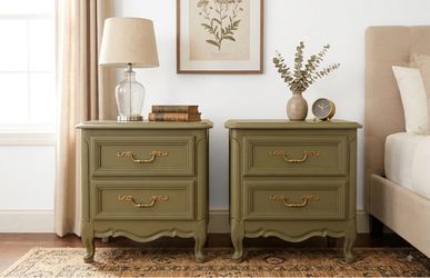 Vintage Dixie French provincial nightstands
