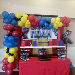 Balloon garland / candy table / backdrop