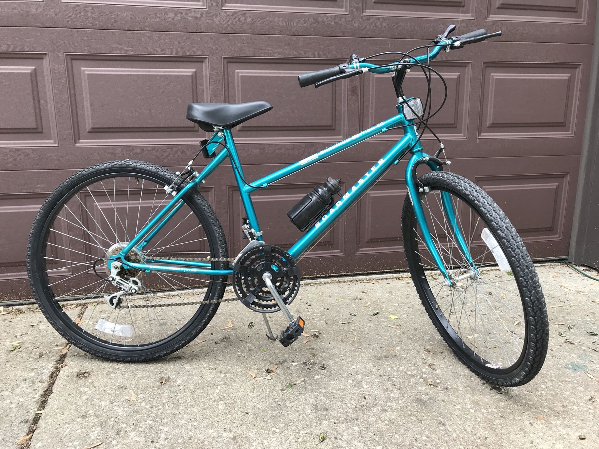 Roadmaster Chromium Edition 15-speed Mountain bike bicycle