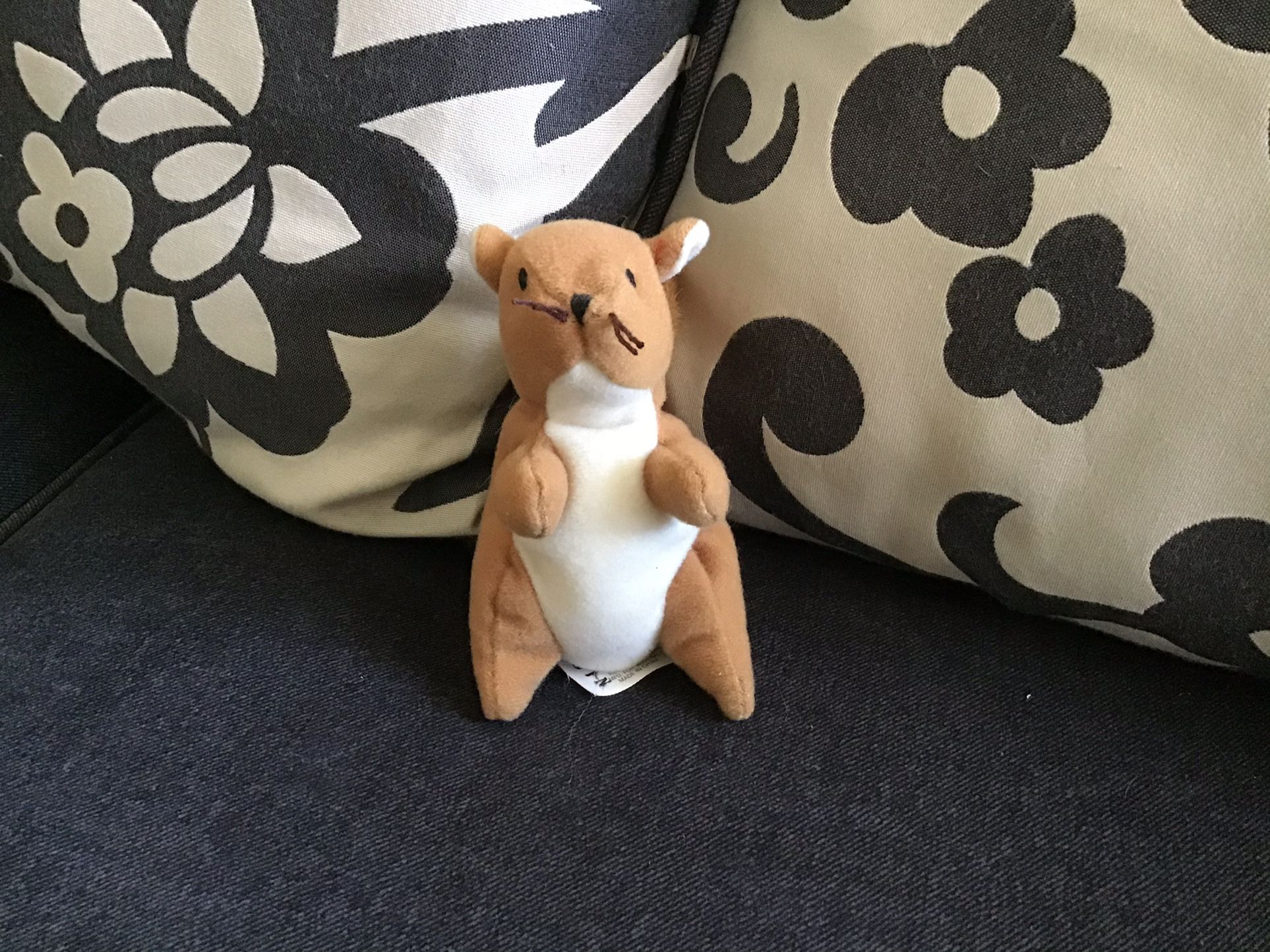 Ty Teenie Beanie Babies Nuts The Squirrel McDonalds. Retired 1999