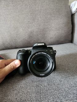 Canon EOS 77D