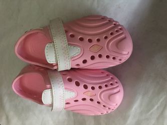 Pink size 9-12 months