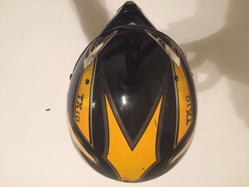 THH helmet tx10 with goggles
