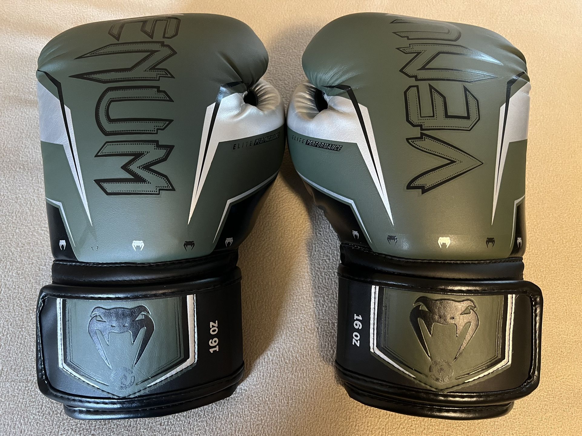 Boxing / Muay Thai Gloves