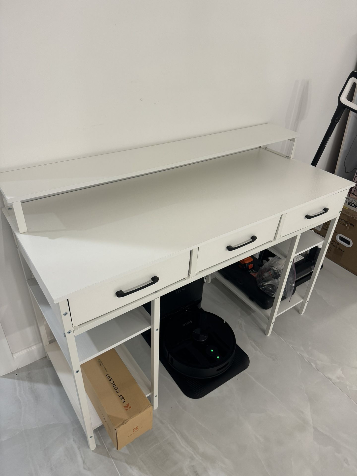 White Desk With Basket Drawers 
