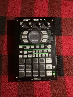 ROLAND SP 404 A