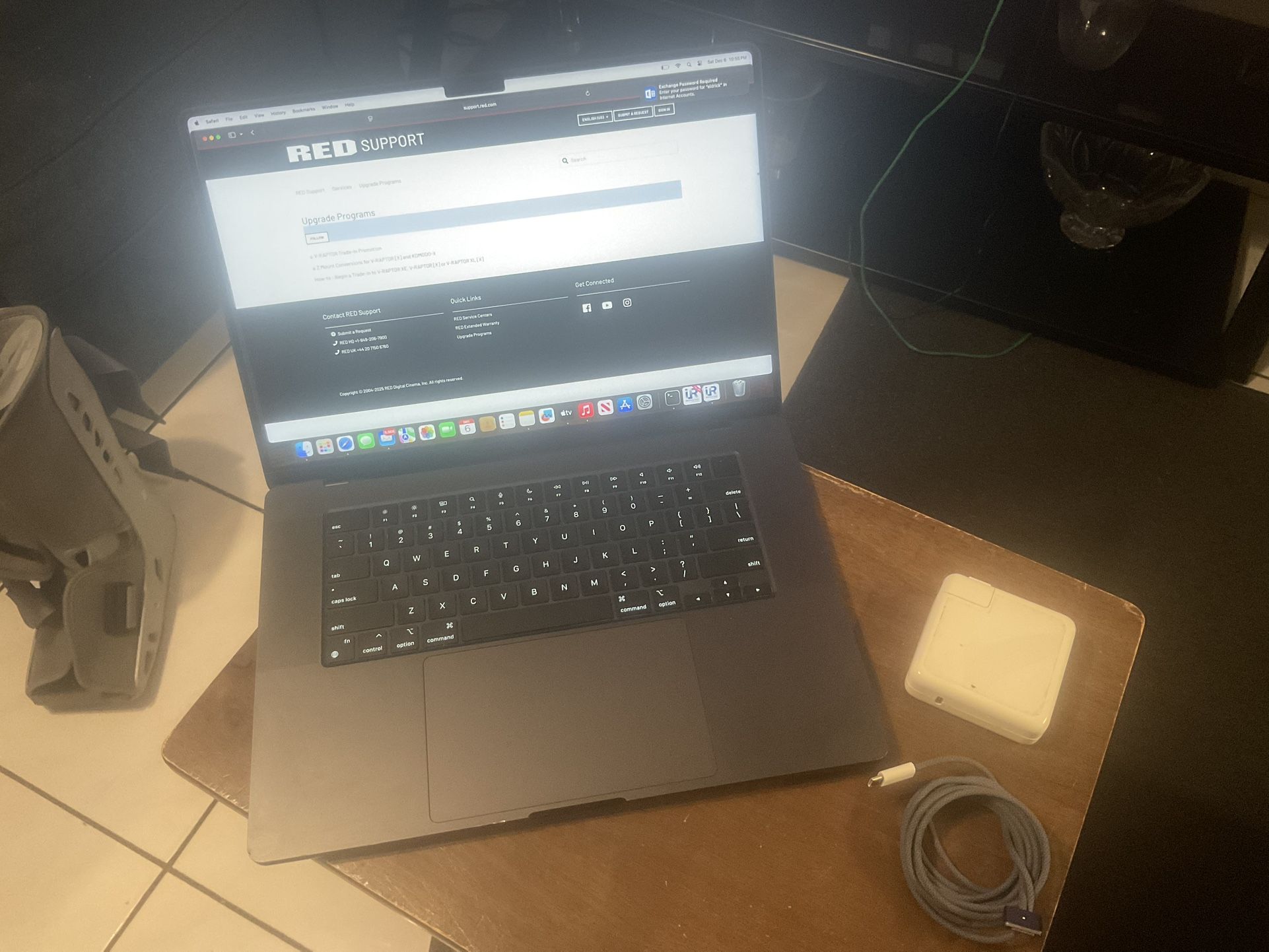 Apple MacBook Pro 16-inch (M3 Pro, 36 GB RAM, 512 GB SSD) 1499.99 Wow!!!! Look