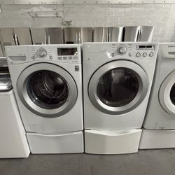 LG Washer And Dryer Set “27 ( Lavadora Y Secadora )