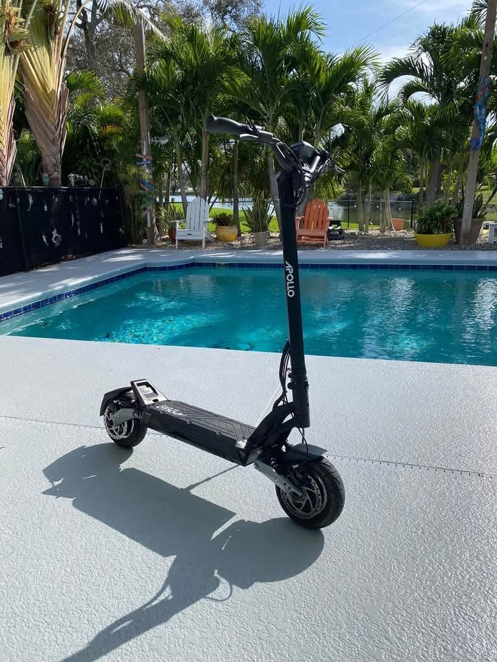Apollo-phantom-electric-scooter