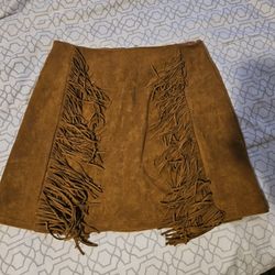 Skirt Size SMALL  FIT LIKE Medium Size