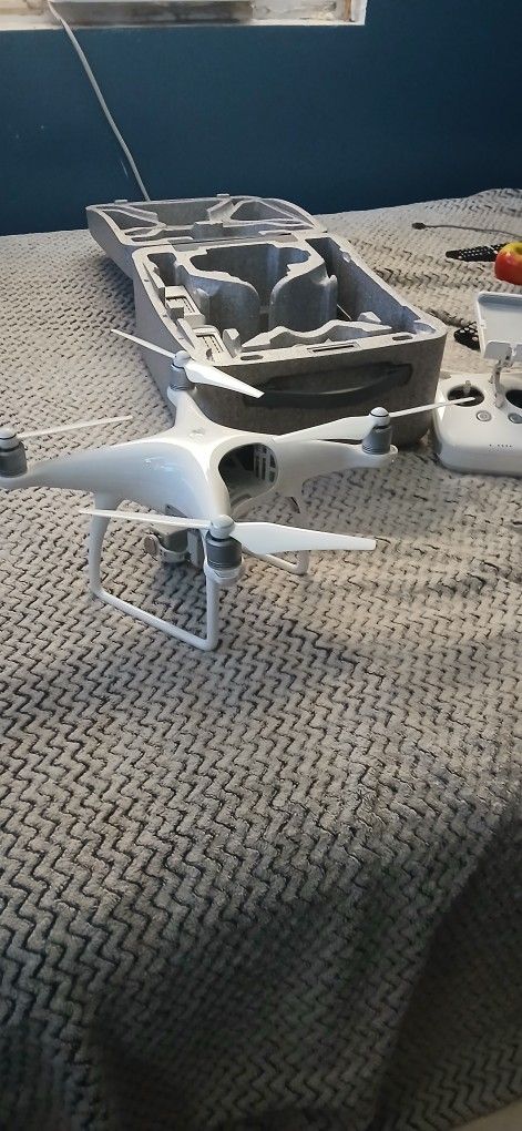 $325 DJI Phantom 4 Pro