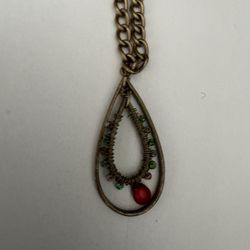 Vintage Teardrop Pendant Necklace