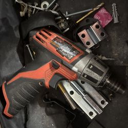 Milwaukee m12 impact drill