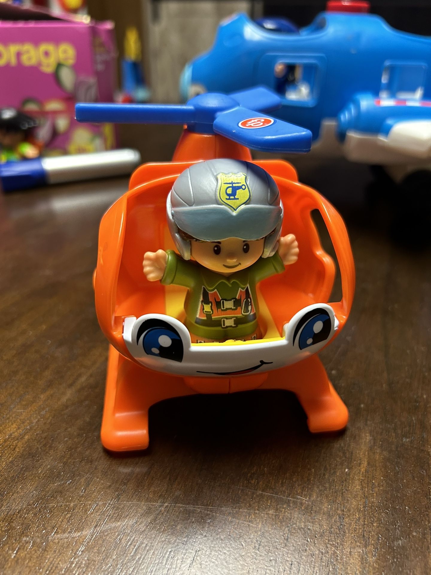 Fisher price/little people