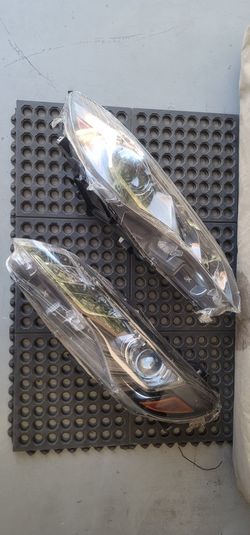 2018 Camry headlights, Left And Right.