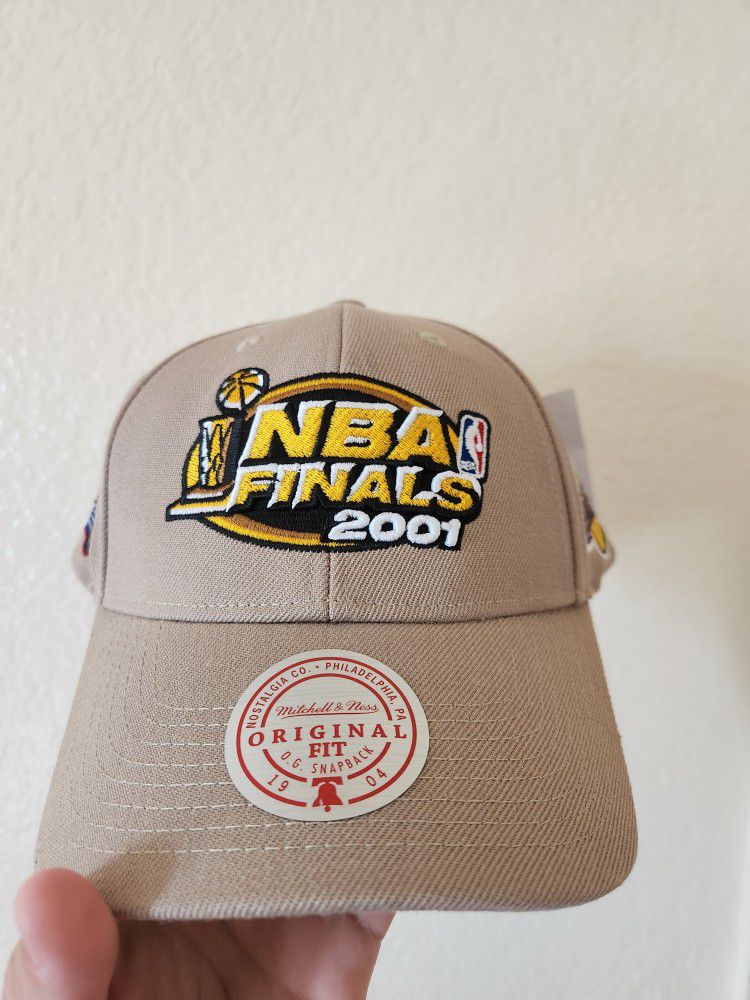 LOS ANGELES LAKERS 2001 FINALS PATCH SNAPBACK – JR'S SPORTS