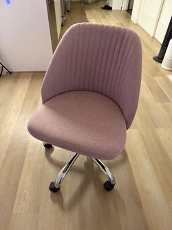 Pink/purple office chair