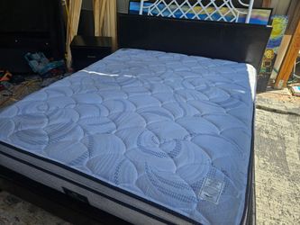 King bed set FREE DELIVERY TODAY