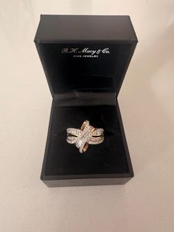Diamond gold ring 14 k size 8