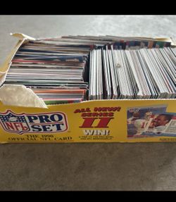 1990 NFL Pro Set Football Series 2 Box over 700 cards