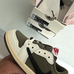 Air Jordan Retro 1 Travis Scott Medium Olive 