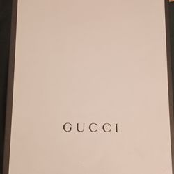 Guccitrek 'blue gums'