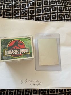 1993 Topps Jurassic Park Trading Card Base Set 1-88 w/Sticker Puzzel Set 1-11. Plus T-Rex holo refractor insert card #1