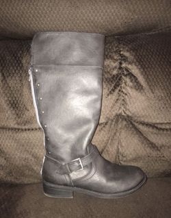 BRAND NEW Size 3 Leather and Fur Boots
